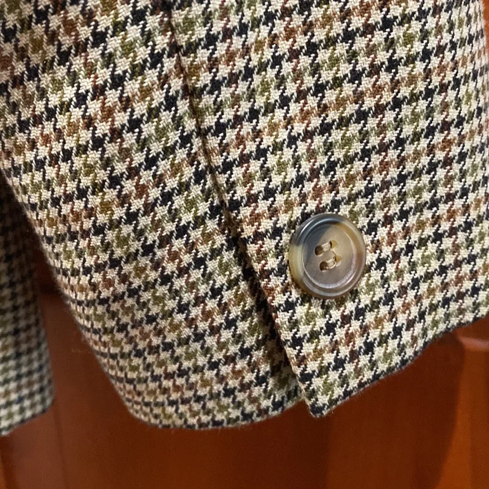 Jacket - Picture 3 of 4